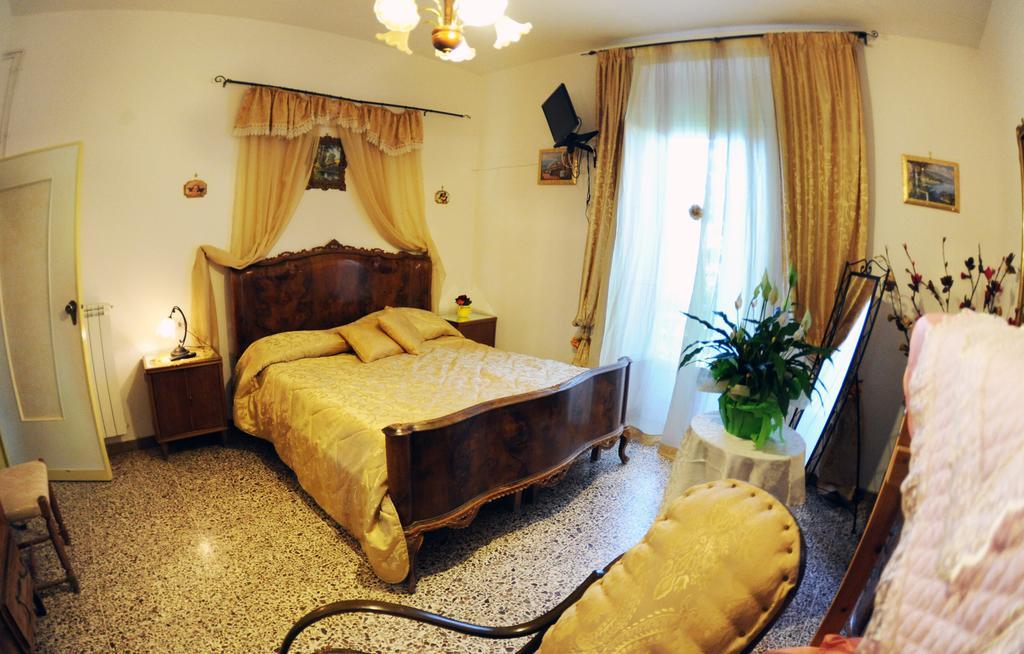 Casale Paradiso Аджерола Стая снимка
