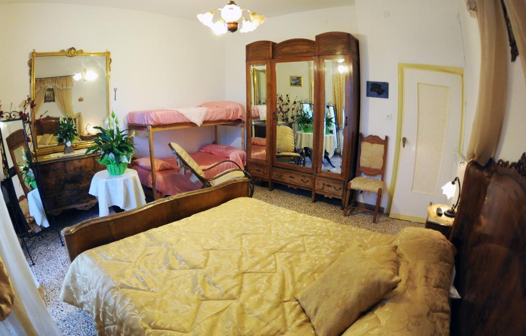 Casale Paradiso Аджерола Стая снимка
